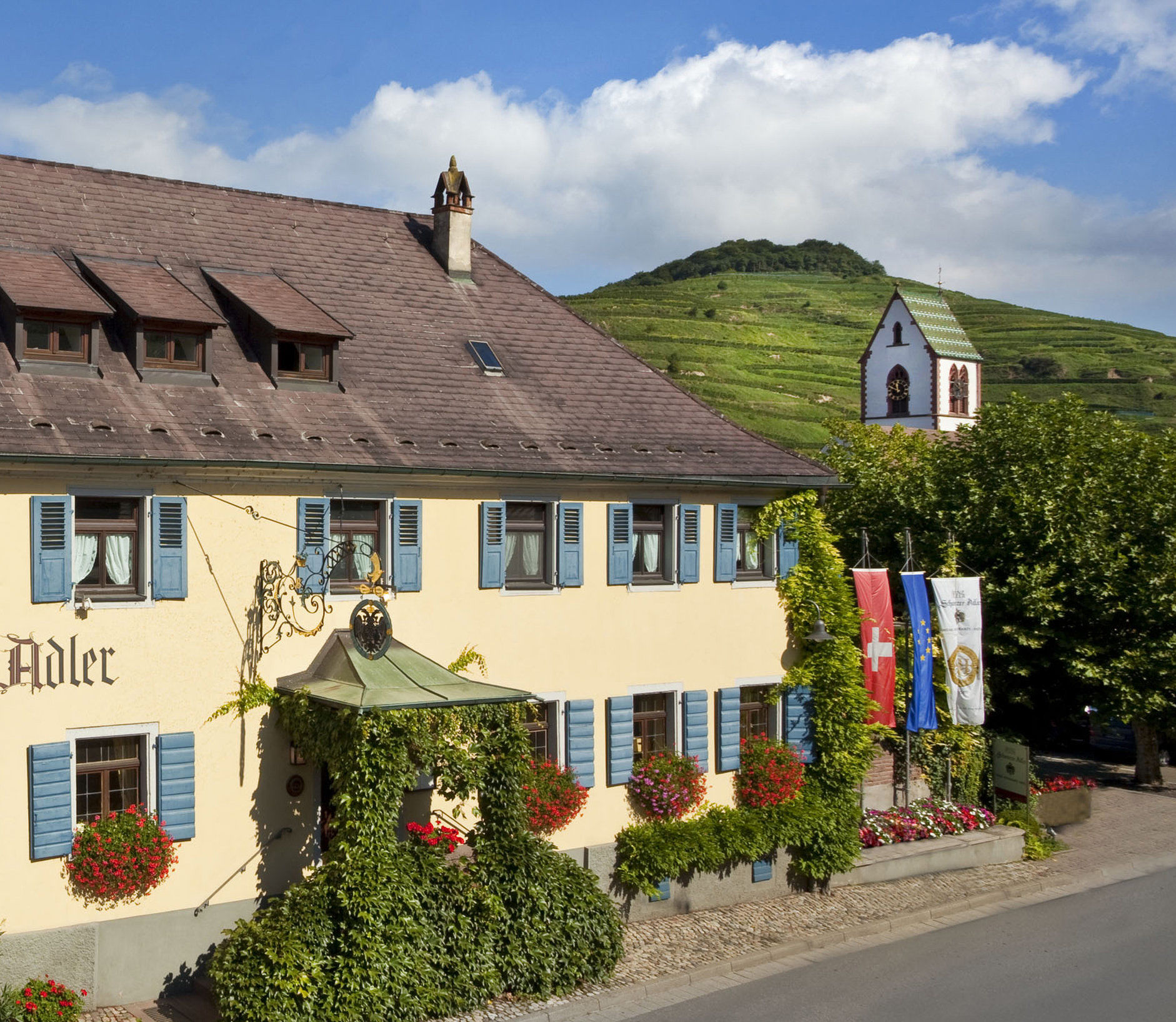Schwarzer Adler Hotel Vogtsburg Exterior photo